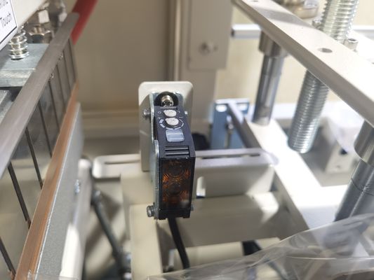Film Packaging Type Automatic Shrink Wrapping Machine for Customized Packaging