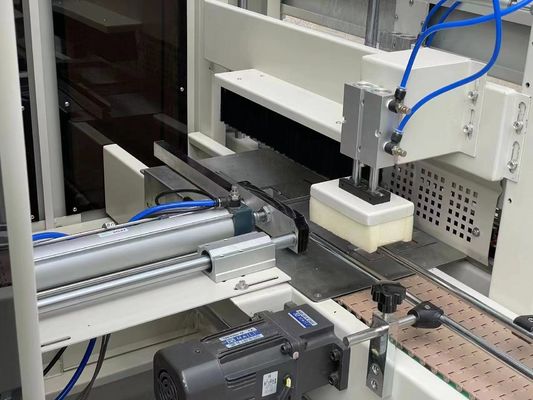 Flexible Converyor Semi-automatic Juice Water Bottle Sleeve Shrink Packaging Machine