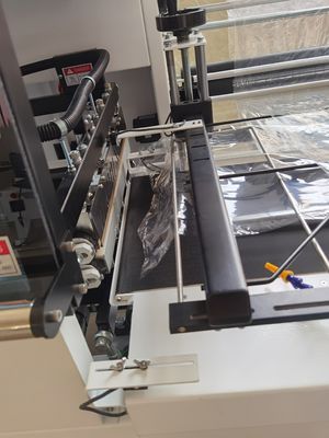 Side Sealing Heat Shrink Film Wrapping Packing Machine for Fireworks Boxes and Egg Tray