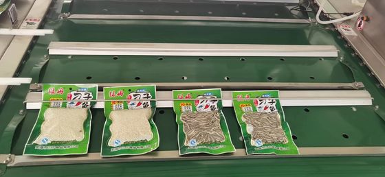Automatic Grade Continuous Belt Type Roll Vacuum Packaging Machine with 1800W Power