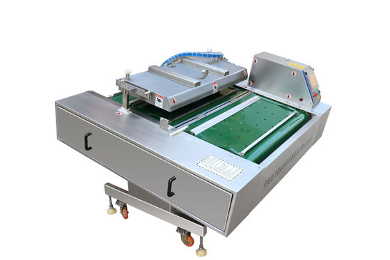 Belt Type Rolling Continuous Vacuum Packing Machine for Industrial Fruit and Meat Sealing