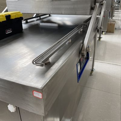 DZ-700/2S Vacuum Packaging Machine for Frozen French Fries Chicken Breast Chicken Leg Whole Chicken