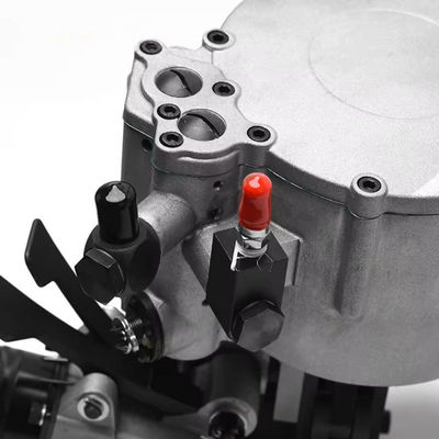 18 KG Pneumatic Steel Strapping Machine for Heavy Duty Strapping in Manufacturing Plant