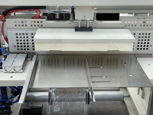 TFB650 High Speed Bottles Cuff Heat Shrinkage Film Packaging Machine with Consumption