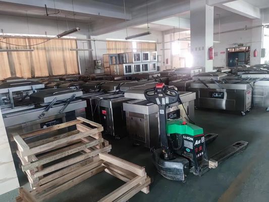 220V/50HZ Automatic Large Double Chamber Vacuum Packing Machine for Wet Dry Food Nuts