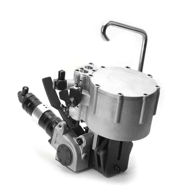 18 KG Pneumatic Steel Strapping Machine for Heavy Duty Strapping in Manufacturing Plant